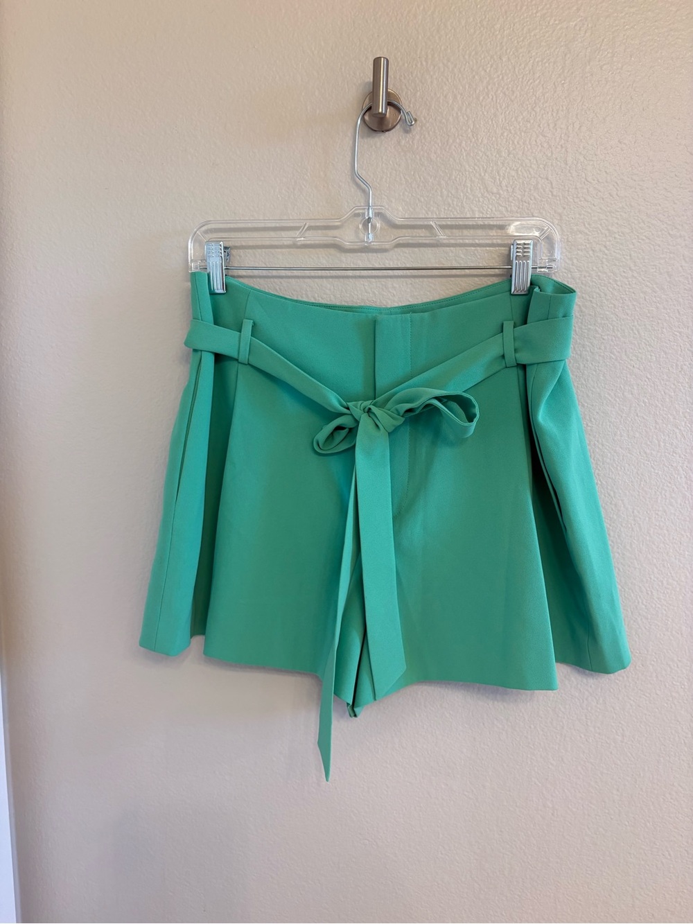 NWT!!Alice + Olivia High-Waist Mint Green Tie-Belt Women's Shorts